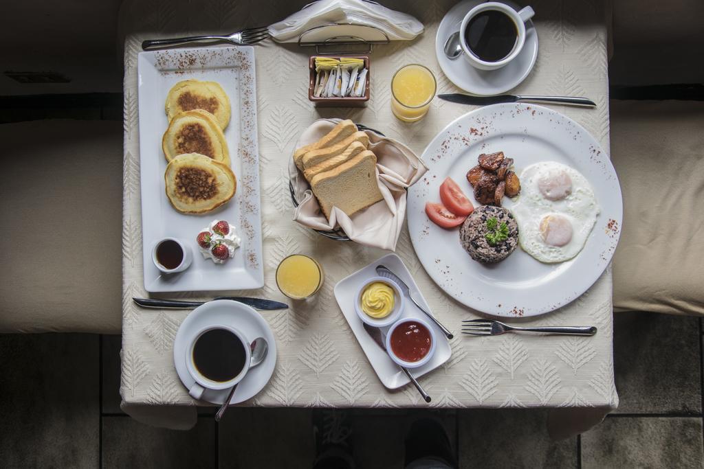 Hotel Chalet Tirol هيريديا المظهر الخارجي الصورة