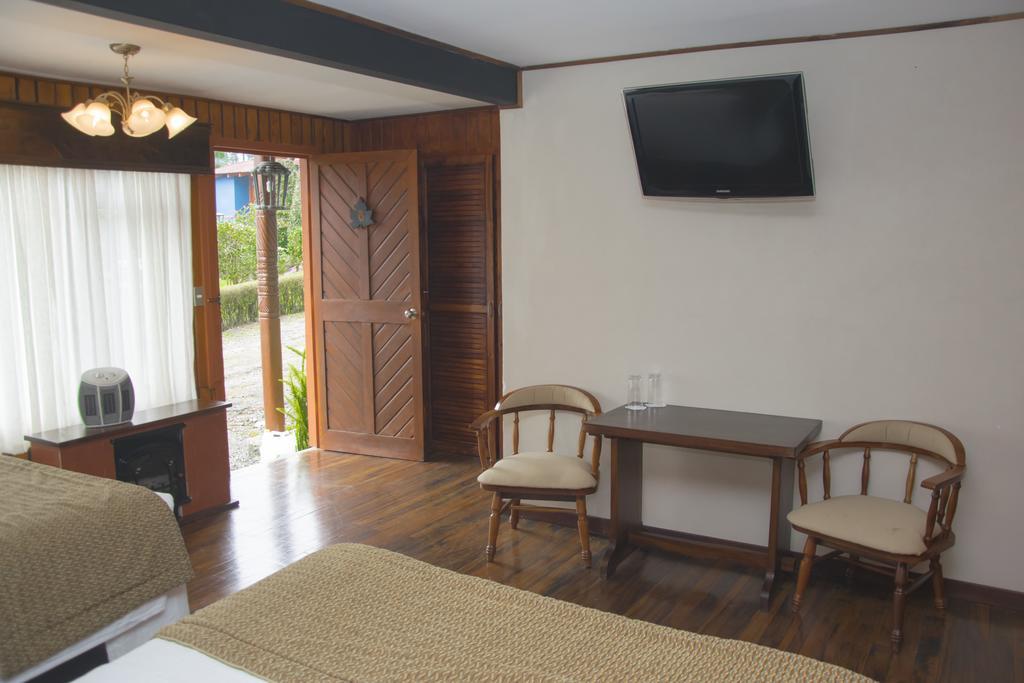 Hotel Chalet Tirol هيريديا الغرفة الصورة