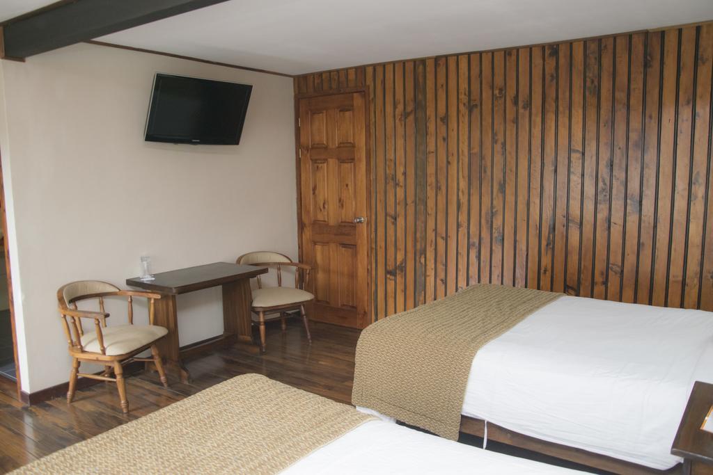 Hotel Chalet Tirol هيريديا الغرفة الصورة