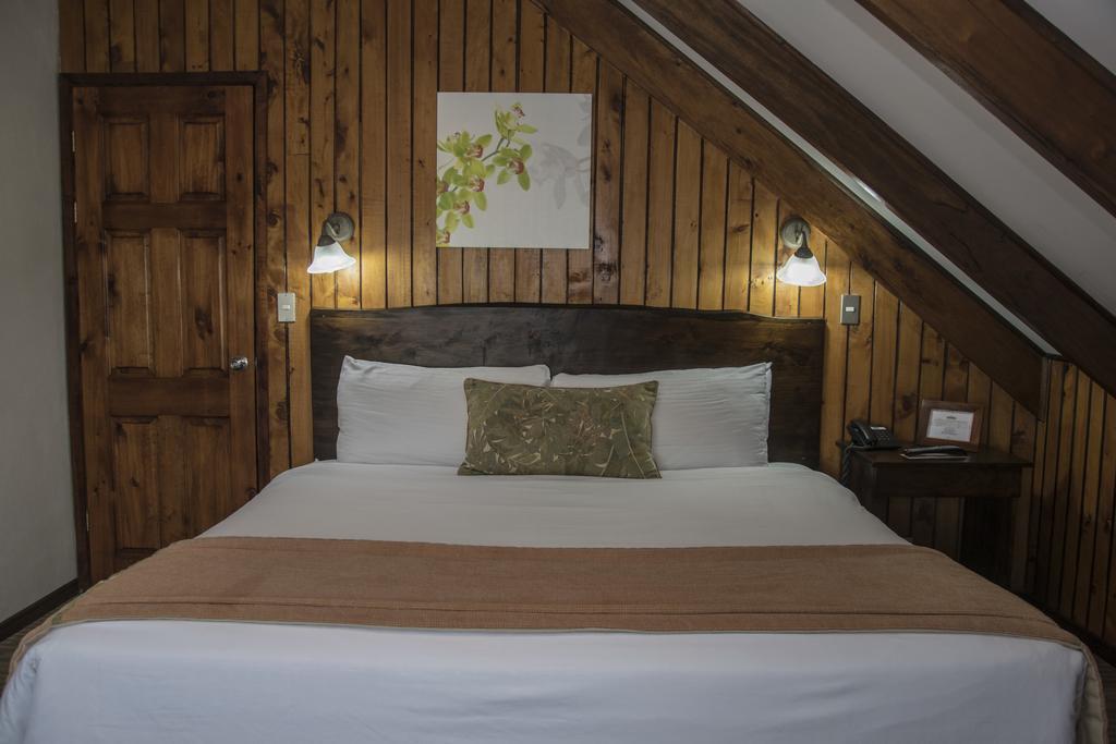 هيريديا Hotel Chalet Tirol الغرفة الصورة
